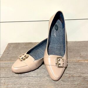 Women's Dr Scholls Beige Flats with Buckle